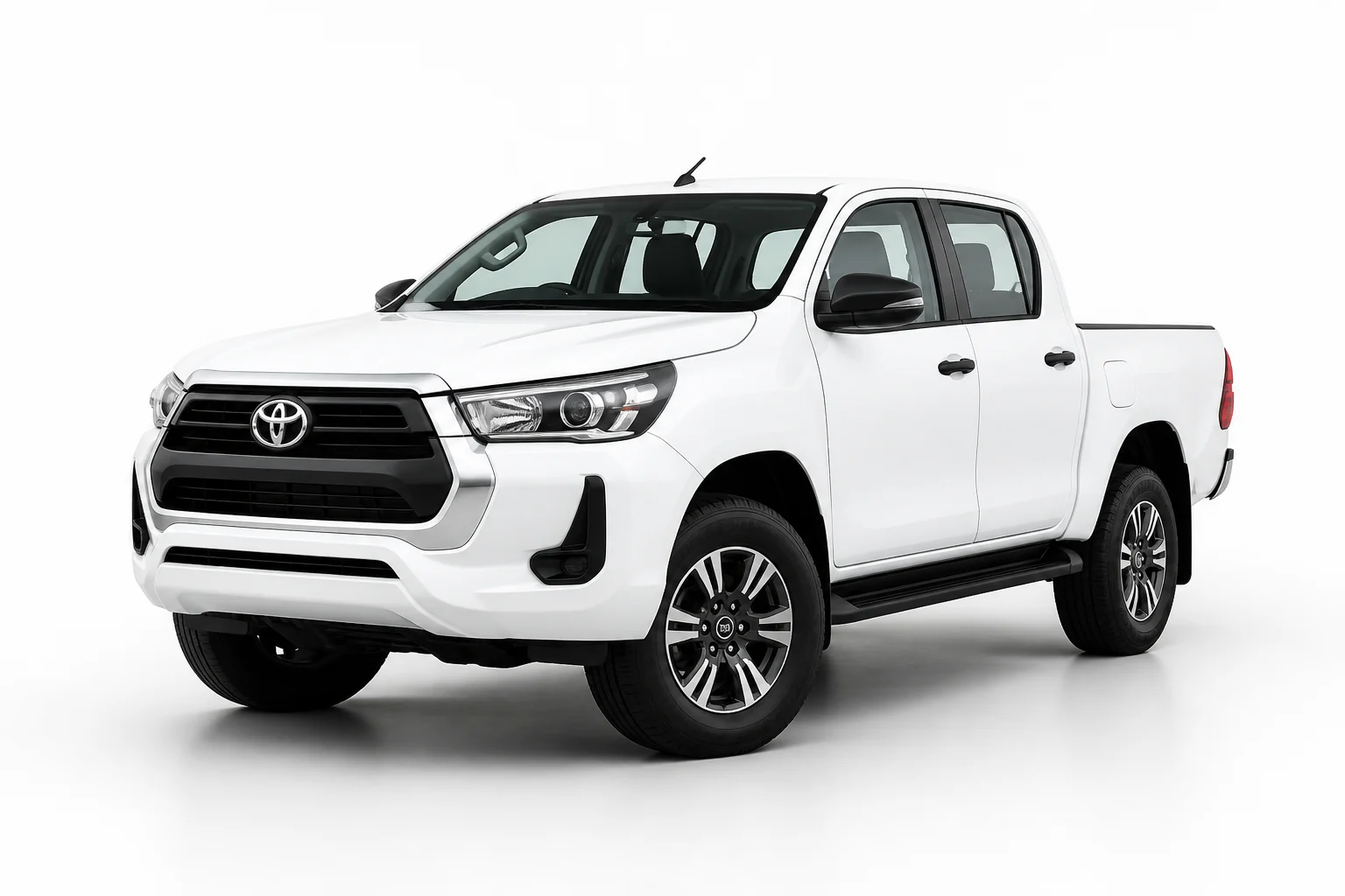 Toyota Hilux · 2025 · White